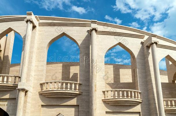 卡塔拉文化的村民许多意志过道圆形露天剧场,多哈,英语字母表的第17个字母
