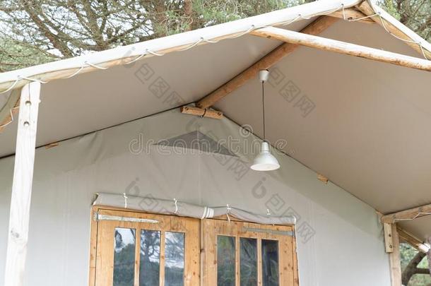 豪华露营小木屋帆布游猎帐篷详述屋顶