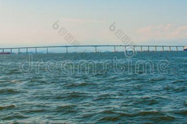 俄亥俄康复研究所尼泰罗伊桥采用瓜纳巴拉湾,俄亥俄康复研究所demand需要一月,巴西苏木