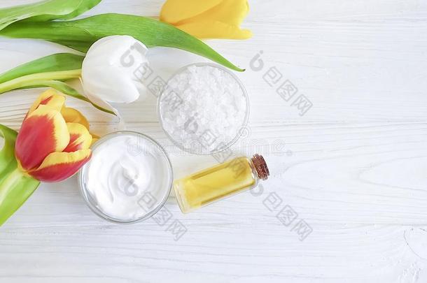 花郁金香,化妆品乳霜,治疗产品健康状况软膏