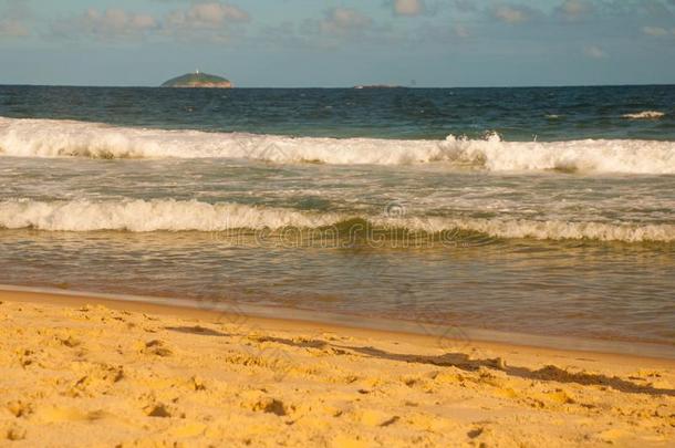 俄亥俄康复<strong>研究所</strong>dem和需要一月,巴西苏木:伊帕内马海滩.美丽的和流行的比衣