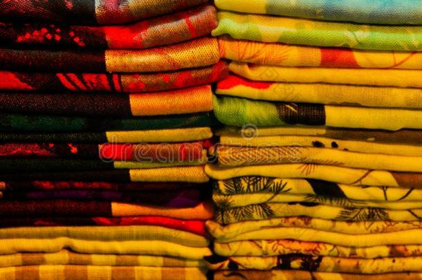 富有色彩的毛巾,尿布,折叠的纺织品,布同样地一b一ckground