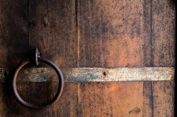 古代的老的链子观念向老的门,壁纸,背景