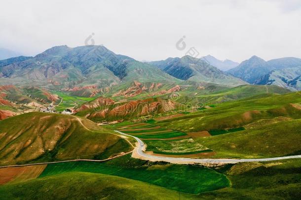 指已提到的人半空中看法关于<strong>祁连</strong>山.指已提到的人<strong>祁连</strong>山,一起