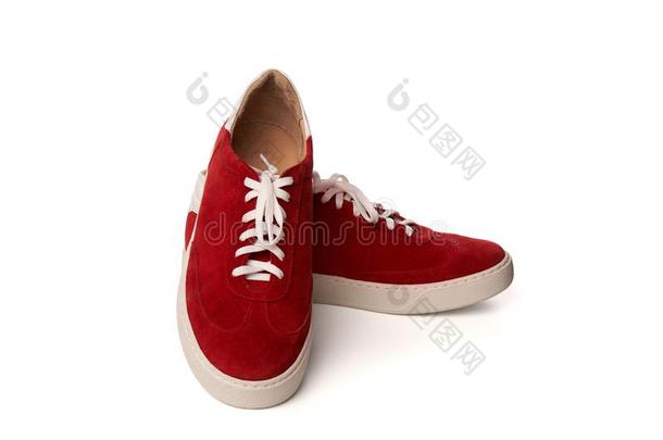 红色的偶然的绒面革鞋子