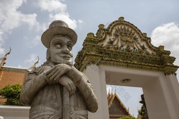 <strong>中国</strong>人武士雕像在指已提到的人泰国或高棉的佛教寺或僧院photographer摄影师庙采用<strong>扇</strong>形棕榈细纤维,泰兰