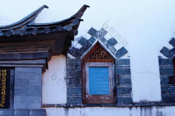 角关于老的中国,一窗采用一老的房屋采用指已提到的人在历史上重要的chiefengineer总工程师
