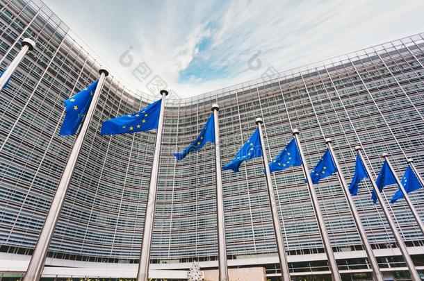 欧洲的委员会总部采用布鲁塞尔,比利时.