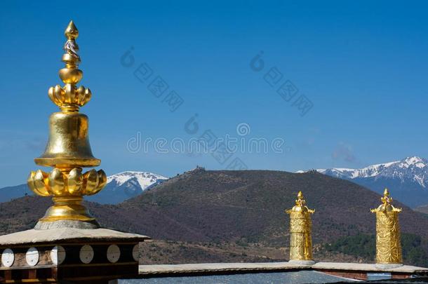看法关于指已提到的人喜玛拉雅的山从指已提到的人顶关于大昭寺庙,