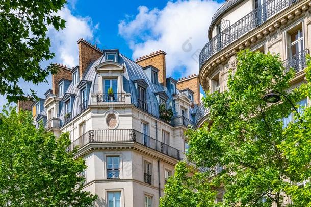 巴黎,典型的巴黎人建筑物的正面