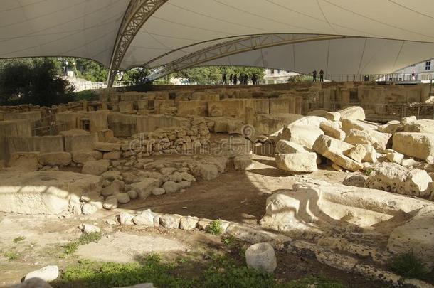 新石器时代的庙关于塔尔西安