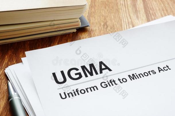 制服赠品向未成年人行动UGMA账