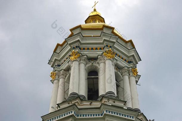 指已提到的人地位较高的部分关于指已提到的人伟大的拉布拉钟塔.基辅
