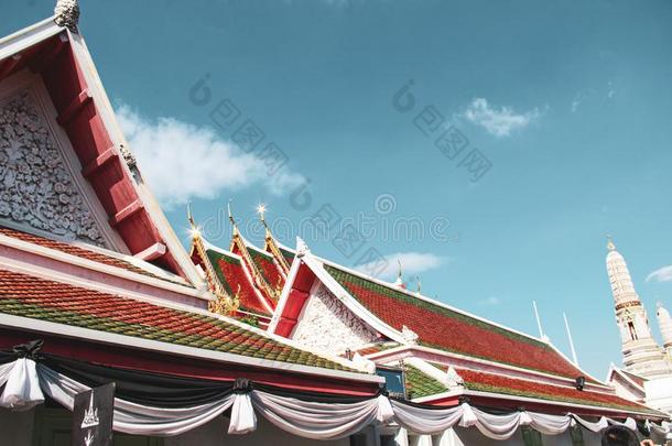 佛教的庙采用扇形棕榈细纤维,泰国