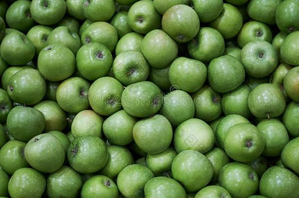绿色的苹果背景,关-在上面.健康的日常饮食食物