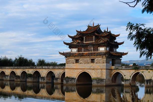 老的中国人桥.指已提到的人古代的双龙桥十七共轭