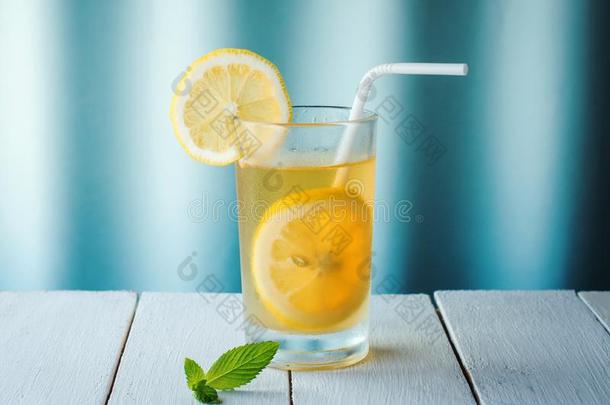 薄荷柠檬茶水