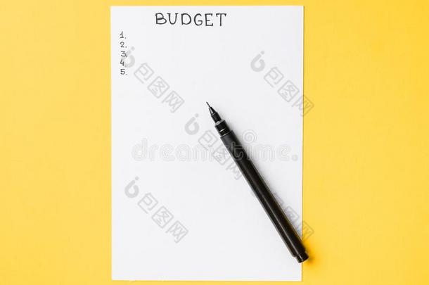 计划预算观念.便条簿和单词预算和清单