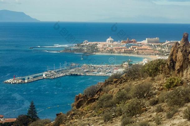LosAngeles的简称克里斯蒂亚诺斯看法从Guaza山.城镇港口湾.特内里费岛