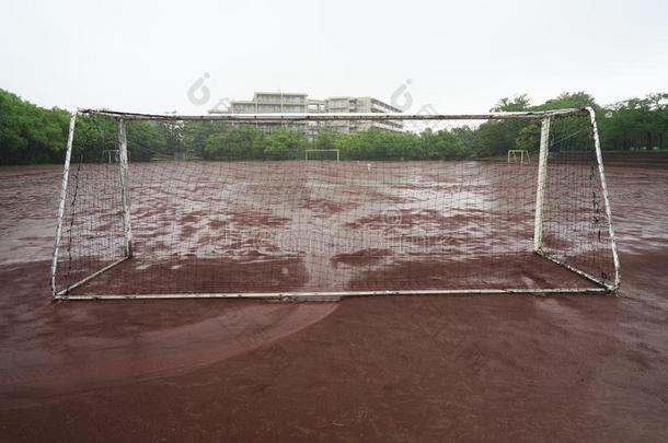 重的雨,不游戏