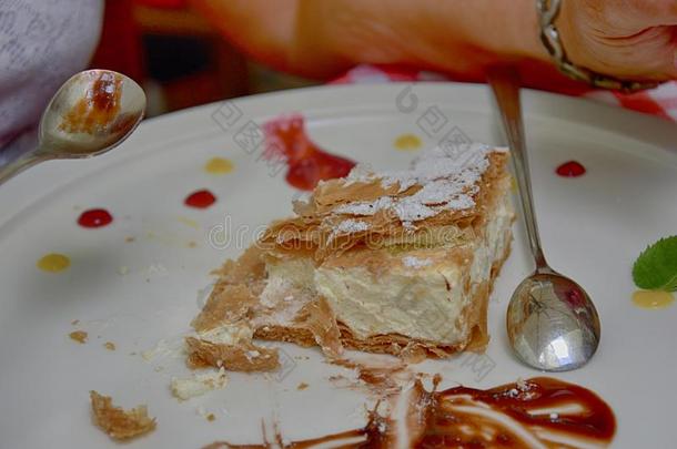 甜的热量教皇的软糖serve的过去式和向白色的盘子和弗瑞