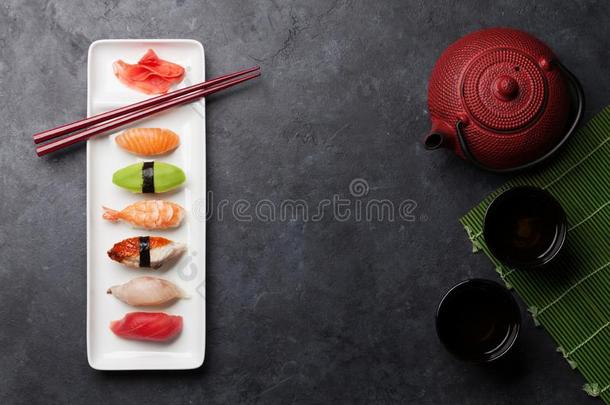 日本人寿司放置