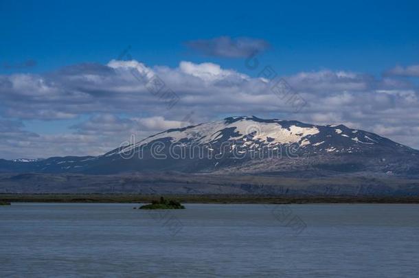 指已提到的<strong>人声</strong>名狼藉的赫克拉火山火山,南方冰岛