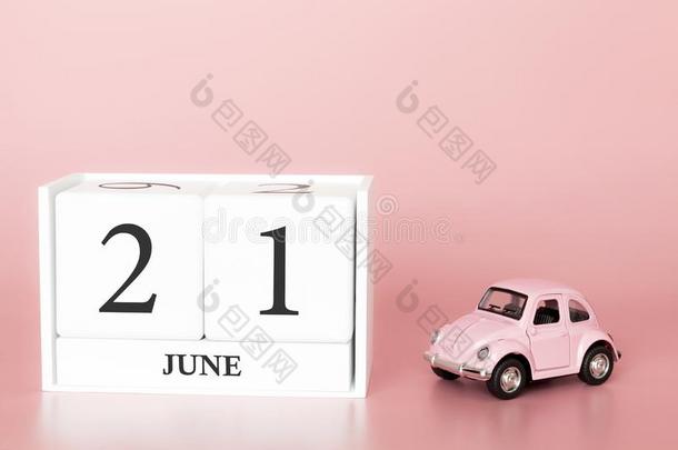 六月21SaoTomePrincipe圣多美和普林西比.一天21关于月.日历立方形向现代的粉红色的后座议员
