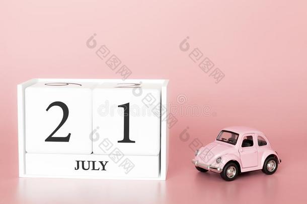 七月21SaoTomePrincipe圣多美和普林西比.一天21关于月.日历立方形向现代的粉红色的后座议员