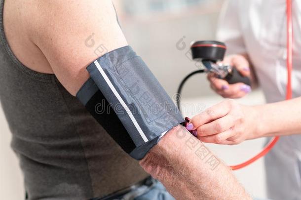 血压迷人和血压计