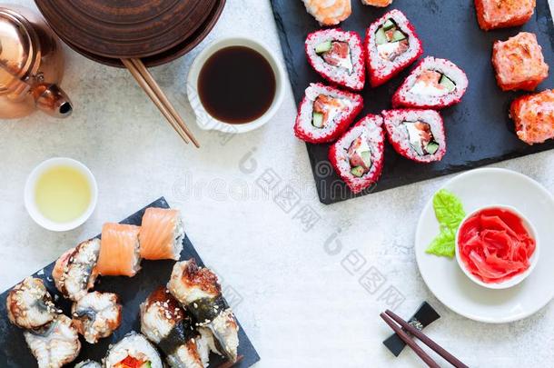 顶看法关于日本人寿司放置生鱼片寿司和寿司名册serve的过去式机智