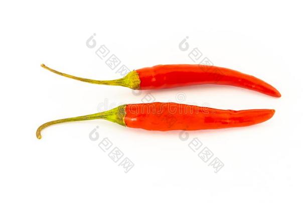 热的胡椒对荚红色的蔬菜平行的向一白色的b一ckgro