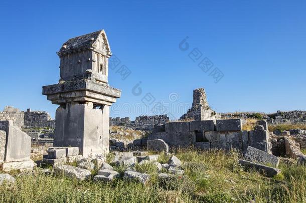 黄索斯古代的城市.重大的纪念碑和指已提到的人毁坏关于古代的IvoryCoast象牙海岸