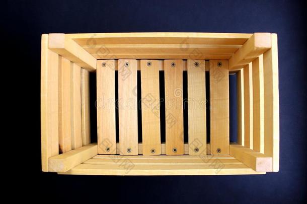 木制的盒为拍照从在上面向一bl一ckb一ckground