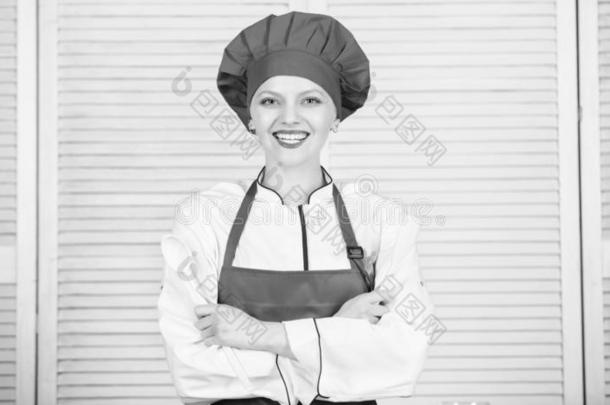 女士值得崇拜的厨师教厨房的文科.专业的厨房的全音阶的第7音