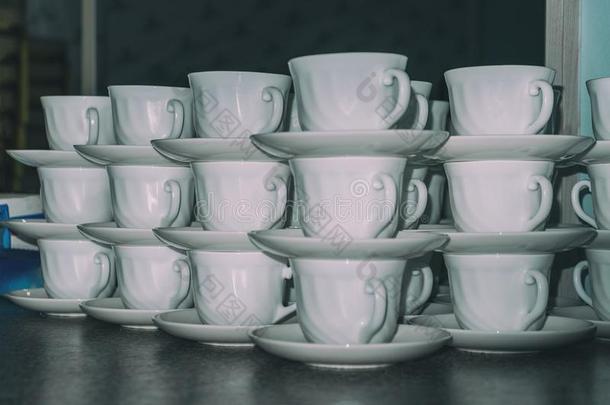 咖啡豆杯子和浅碟采用大量