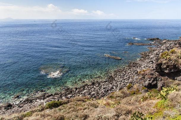 海岸向火山边缘<strong>之恋</strong>岛