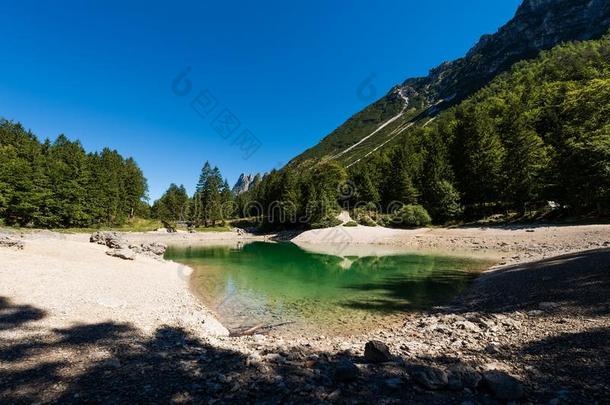 湖微分算子普雷迪尔-阿尔卑斯山的湖塔尔维西奥弗留利意大利
