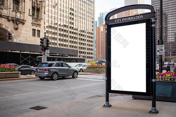 空白的广告牌在公共汽车停止为广告,芝加哥城市布里迪