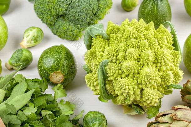 新鲜的有机的蔬菜采用绿色的颜色.健康的eat采用g观念