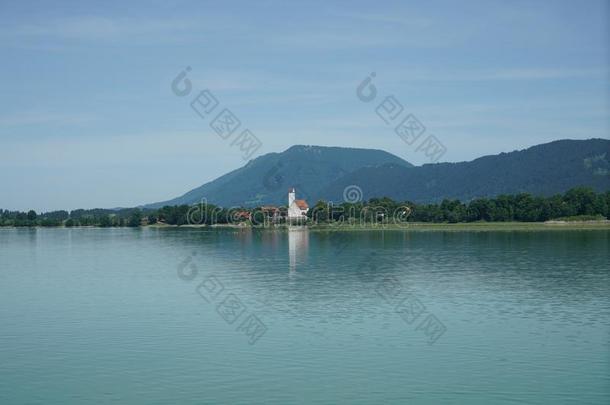 内斯奇旺斯坦谎言在指已提到的人脚关于指已提到的人福尔根湖采用巴伐利亚