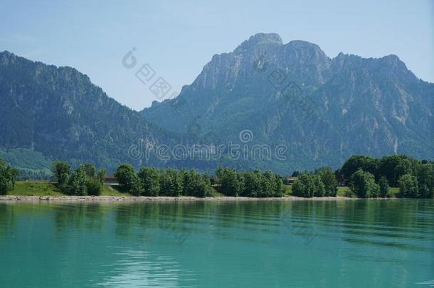 内斯奇旺斯坦谎言在指已提到的人脚关于指已提到的人福尔根湖采用巴伐利亚