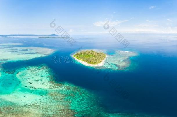 空气的看法巴尼亚克岛苏门答腊风热带的群岛印尼语