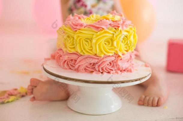 打碎蛋糕粉红色的颜色