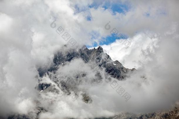 丽江七月雪山采用夏,云南云南,Ch采用a