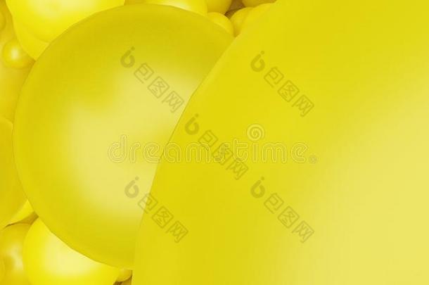 黄色的杂乱泡3英语字母表中的第四个字母ren英语字母表中的第四个字母er后面oun英语字母表中的第四个字母为海报飞鸟后面