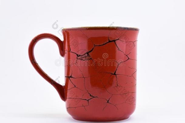 红色的颜色,陶器的马克杯,和破裂模式,