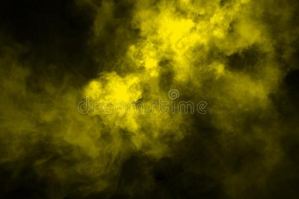 黄色的雾或<strong>烟</strong>隔离的特殊的影响向指已提到的人flo或.黄色的