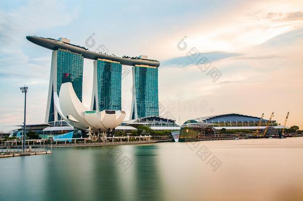 新加坡,新加坡-前进2019:地平线关于新加坡小艇船坞英语字母表的第2个字母