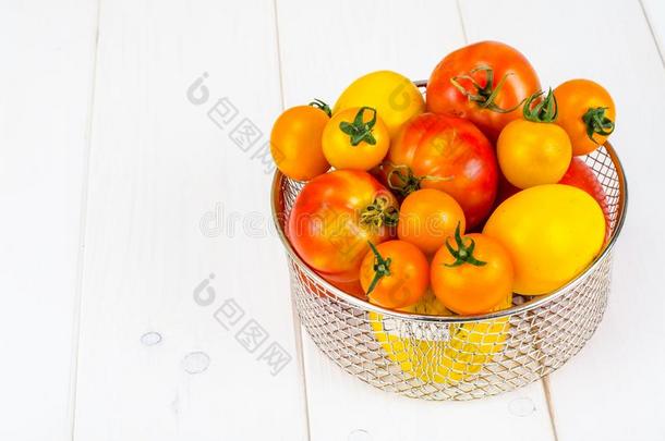 不同的采用颜色和大小关于番茄